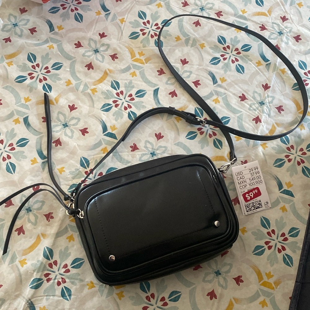 [NWT] H&M - black crossbody